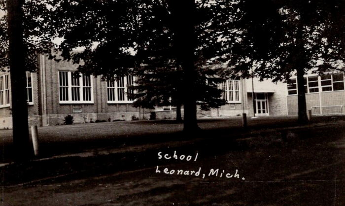 Leonard - Old Postcard (newer photo)